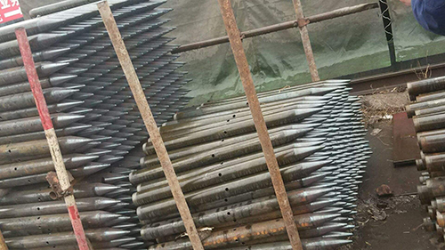 <a href=http://www.blondestube.com target=_blank class=infotextkey>樁基聲測(cè)管</a>安裝示意圖